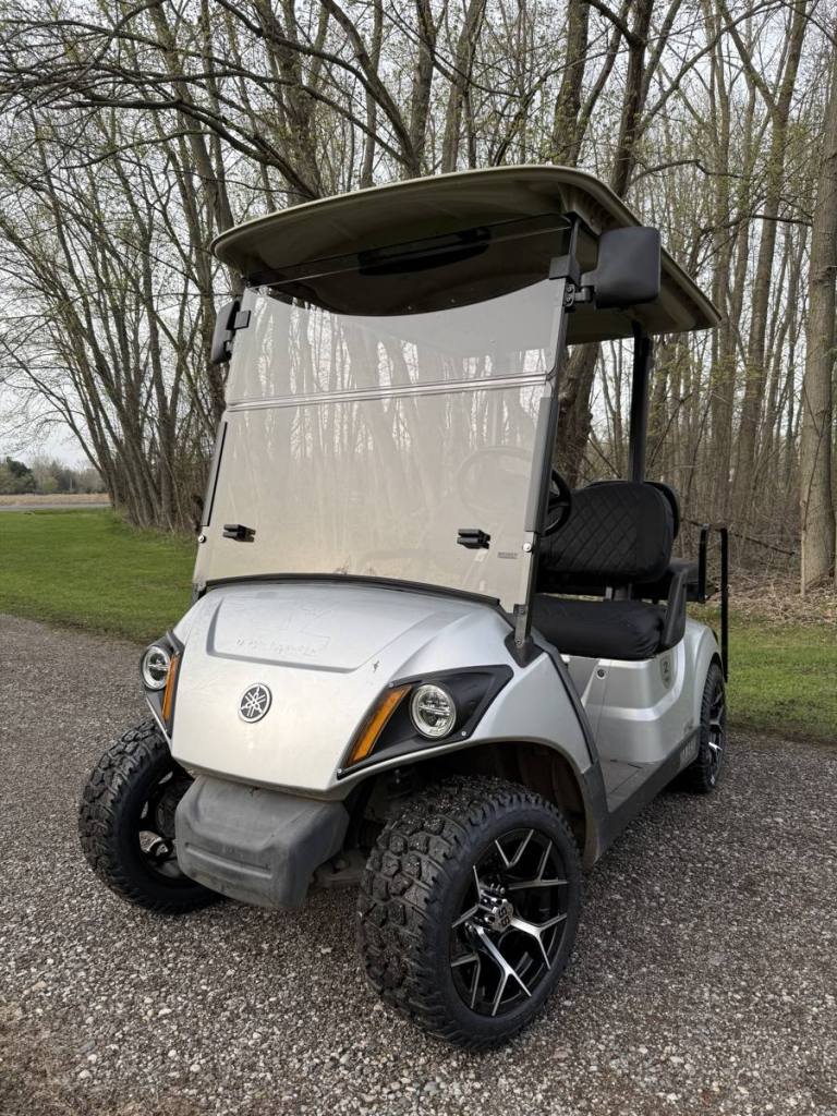Silver 2017 Yamaha Drive2 EFI QuieTech golf cart sold by Rugged Buggies, Byron, MI